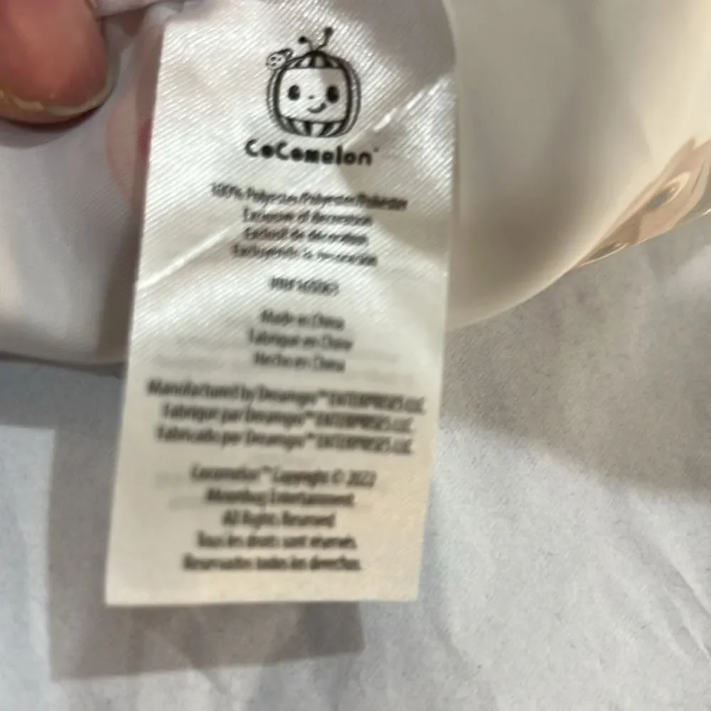 CoComelon set of 2 Bibs EUC